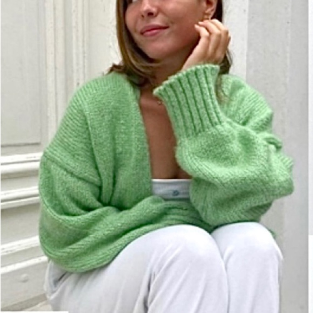 Zara Fuzzy Wool Alpaca Knit Open Cardigan in Kelly Green bloggers favorite